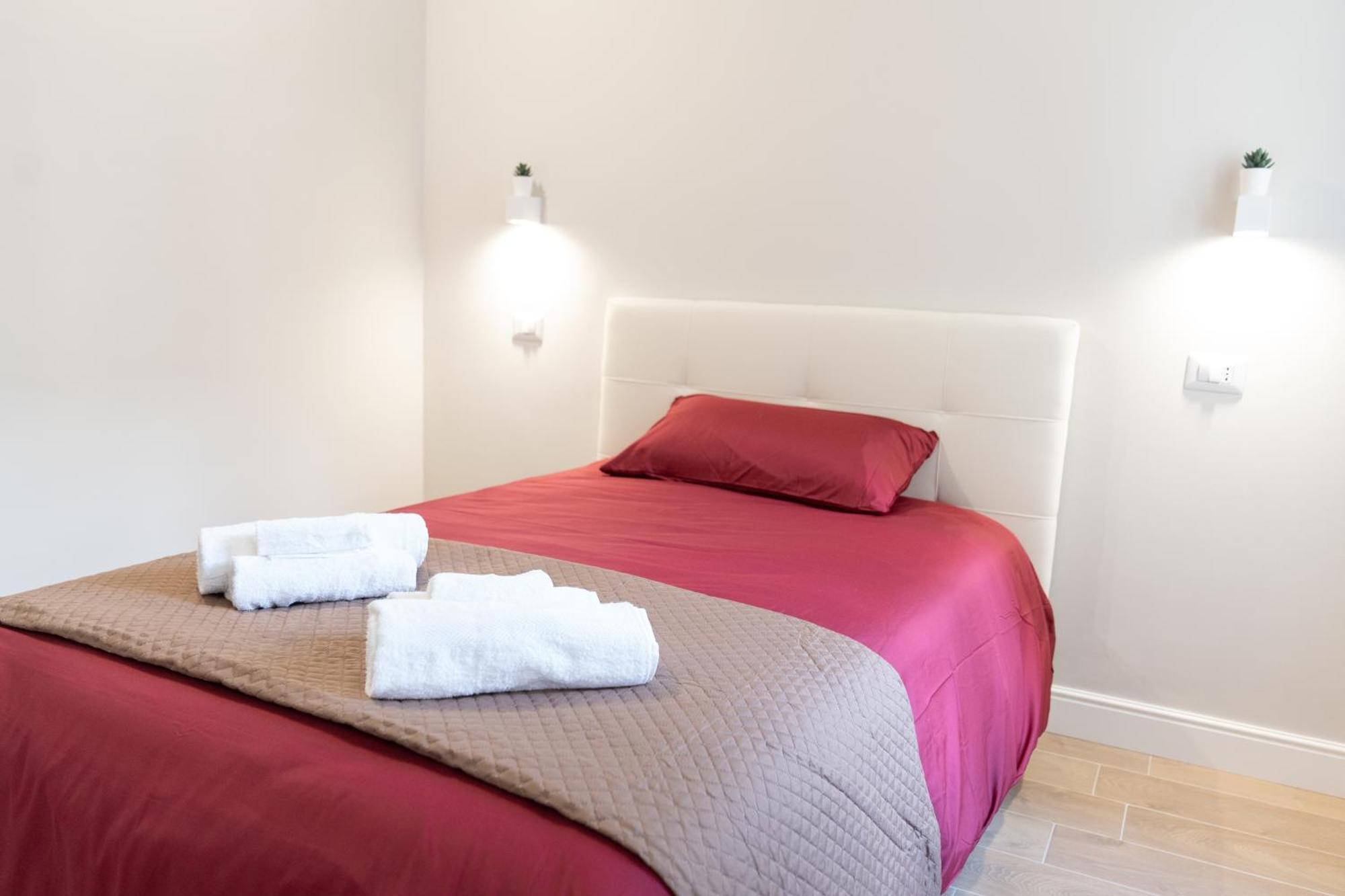 Casa Luna Nel Cuore Di Cagliari A 10 Minuti In Macchina Dalle Spiagge Piu Belle Exterior photo